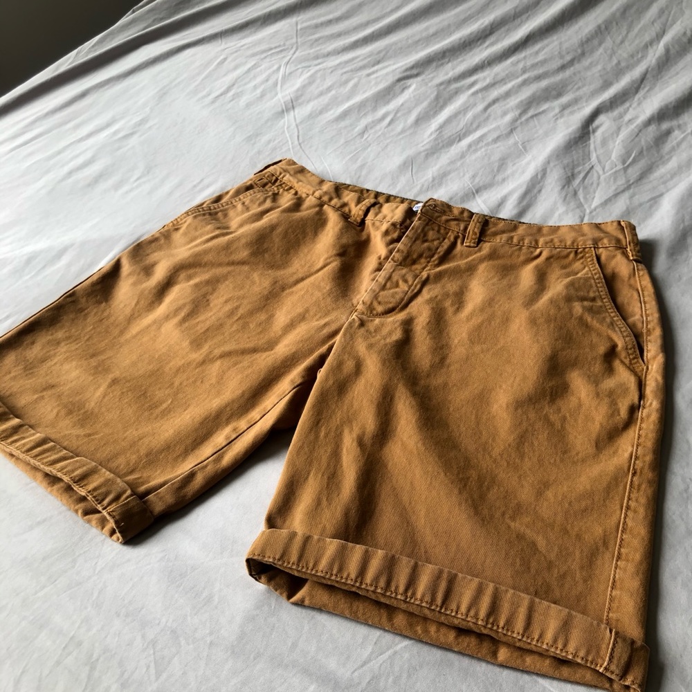 Dark tan/brown Cedar Wood State shorts